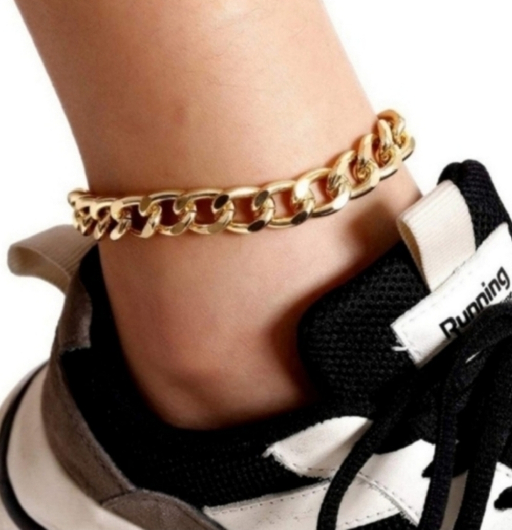 Free People Chunky Gold Curb Chain Anklet